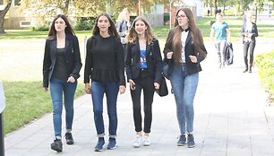 &Scaron;iaulių Lieporių parke i&scaron;kilmingai atidaryta Signatarų alėja