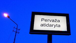 Plungės dvaro pa&scaron;onėje lietuvi&scaron;kas &bdquo;tadžmahalas&ldquo; skaičiuoja laiką