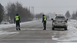 Joni&scaron;kyje &ndash; policijos susi&scaron;audymas su nusikaltėliais