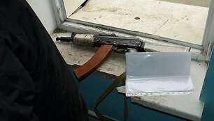 Kauniečiai renka ir veža labdarą Ukrainos kariams