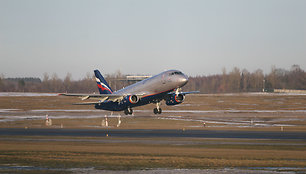 „Sukhoi“ orlaivis Vilniaus oro uoste