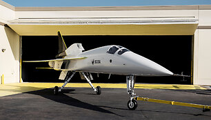 &bdquo;Boom Supersonic&ldquo; demonstracinis lėktuvas XB-1 paruo&scaron;tas skrydžiui