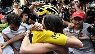 Geraintas Thomasas triumfavo „Tour de France“ lenktynėse.