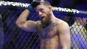 Chabibas Nurmagomedovas ir Conoras McGregoras &ndash; jų mū&scaron;is virto laukine scena.
