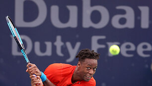 Gaelis Monfilsas mače prie&scaron; Ričardą Berankį turnyre Dubajuje.