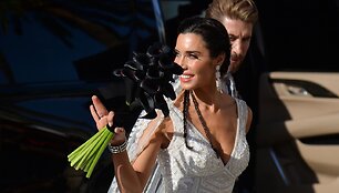 Ispanijoje susituokė Sergio Ramosas ir Pilar Rubio.