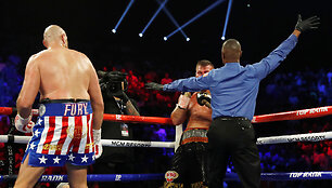 Tysonas Fury ir Tomas Schwarzas bei jų dvikova Las Vegase.