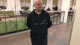 Darius Labanauskas grįžo i&scaron; pasaulio smiginio čempionato, kuriame pasiekė istorinę žymę &ndash; ketvirtfinalį.