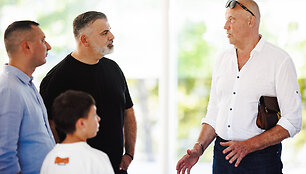 Svečiuose pas &Scaron;arūną Marčiulionį vyko dokumentinio serialo &bdquo;Pionieriai&ldquo; peržiūra. Rimvydas Čekavičius ir Rimas Kurtinaitis