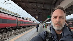 15min sporto žurnalistas Kęstas Rimkus traukinių stotyje.