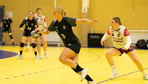 &bdquo;Cascada-HC Garliava SC&ldquo; pusfinalio serijoje 2:1 įveikė reguliariojo sezono nugalėtoją Vilniaus &bdquo;Eglę&ldquo;.