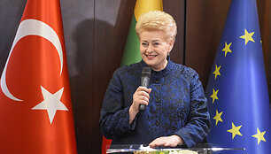 Prezidentė D.Grybauskaitė atidarė Lietuvos garbės konsulatą Stambule
