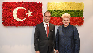 Prezidentė D.Grybauskaitė atidarė Lietuvos garbės konsulatą Stambule
