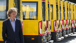 Naujų mokyklinių autobusiukų perdavimo mokykloms &scaron;ventė