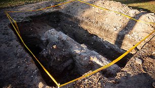 Archeologai pristatė Reformatų skvere atkastus radinius