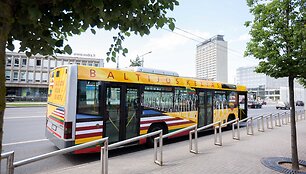 Baltijos kelio 30-mečiui papuo&scaron;tas autobusas