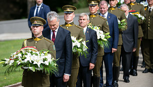 Medininkų žudynių metinių minėjimas Antakalnio kapinėse