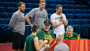 Mindaugas Brazys, Dainius Adomaitis, Žydrūnas Vilenčikas, Arvydas Sabonis, Vytenis Trumpickas