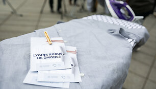 Socialinė iniciatyva &bdquo;Lygink rūbus, ne žmones&ldquo;