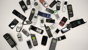 Seni mobilieji telefonai
