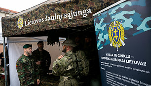 Šaulių Sąjungos, JAV ambasados ir karių, NATO pajėgumų integravimo vieneto ginkluotės ir informacinė ekspozicija