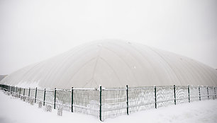 Pripučiamas stadionas Karoliniškėse