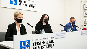 Nida Grunskienė, Evelina Dobrovolska, Tomas Kru&scaron;na