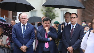 Arvydas Anu&scaron;auskas, Emanuelis Zingeris, Robertas S.Gilchristas