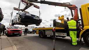 Spaudos konferencija dėl KET pažeidusių automobilių nutempimą