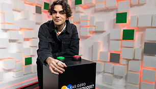 Rokas Yan