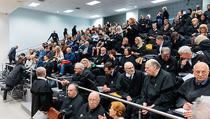 Teismo posėdis dėl prie Seimo vykusių riaušių