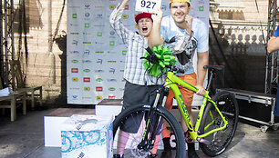 MTB dviračių lenktynės Žagarės vy&scaron;nių festivalyje
