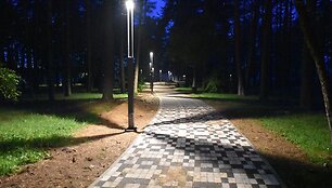 Baigta Varėnos kra&scaron;to legendų ir padavimų parko rekonstrukcija