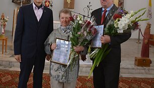 &bdquo;Sidabrinės bitės&ldquo; laureatai su meru