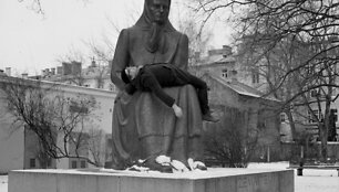 Dainius Liškevičius, PIETA, performanso fragmentas, Vilnius, 2013