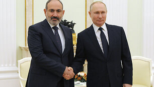Nikolas Pa&scaron;inianas ir Vladimiras Putinas