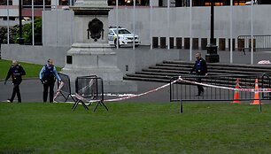 Prie Naujosios Zelandijos parlamento save padegė vyras