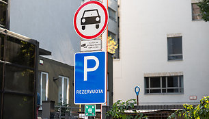 Rezervuotos automobilių stovėjimo vietos