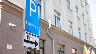 Rezervuotos automobilių stovėjimo vietos