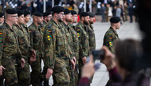 Vokietijos 45-osios &scaron;arvuotosios brigados inauguracija