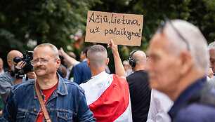 Protestas prie Užsienio reikalų ministerijos