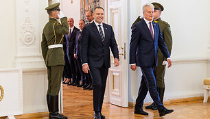Karolis Nawrockis, Gitanas Nausėda