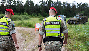 Link Lietuvos sienos i&scaron; Baltarusijos pusės atskridęs objektas