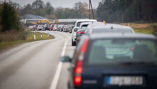 Automobilių spūstys prie Vilniaus kapinių