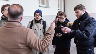 Robertas Kaunas susitiko su protesto dalyviais