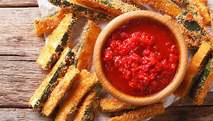 Cukinijos tempura te&scaron;loje