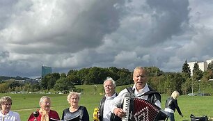 GODA kolektyvas &bdquo;Senjorų piknike&ldquo; Vilniuje