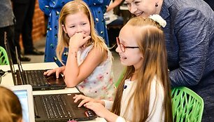 Prezidentės vizitas &bdquo;Sourcery for Kids&ldquo;