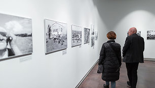 Pauliaus Lileikio fotografijų parodos „Fotoamnestija 1988–1999“ atidarymas Šiaulių „Aušros“ muziejuje