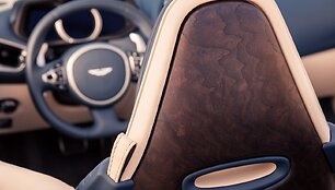 &bdquo;Aston Martin DB11 Volante&ldquo; kabrioletas.